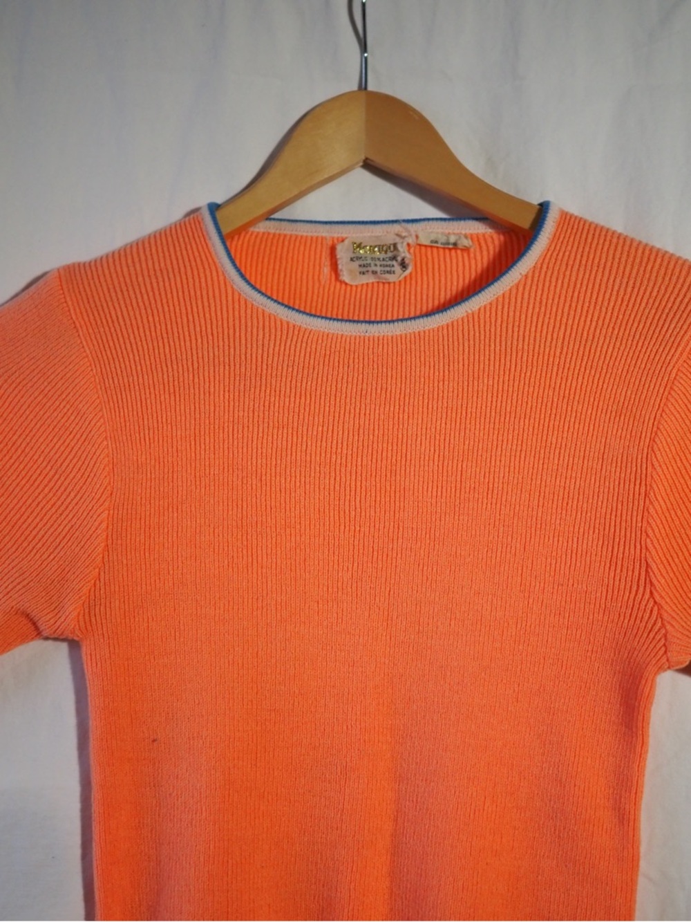 Ribbed Orange Short Sleeve Knit Top with Contrast Neck Trim